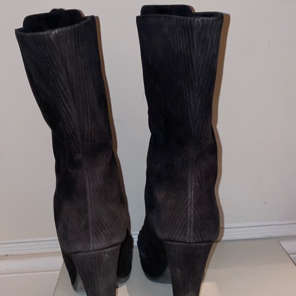 Fendi Suede High Heeled Boots Size 38 1/2 - Picture 7 of 15